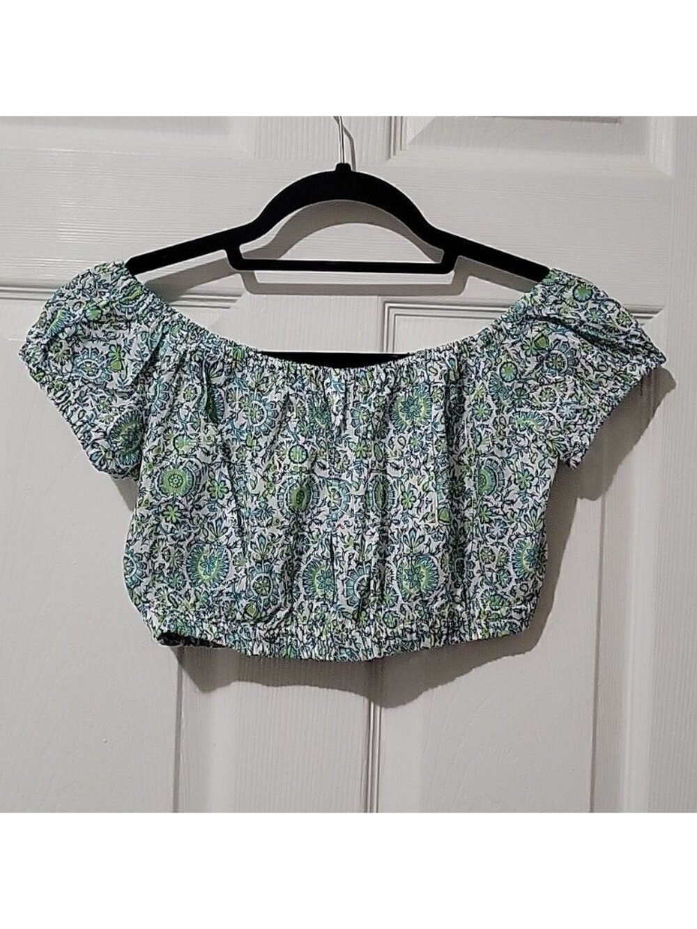 Crop Top - Picture 4 of 8